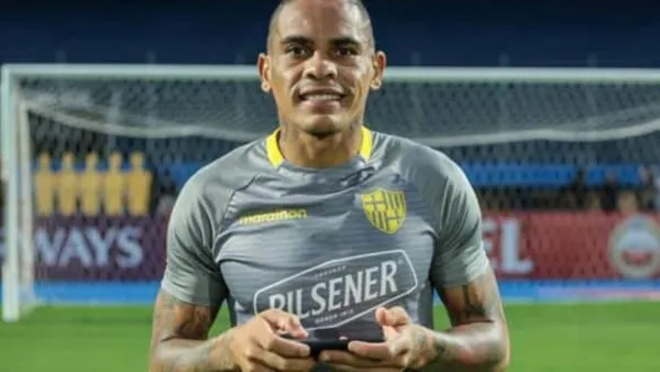 El delantero uruguayo decepcionó esta temporada en Barcelona SC