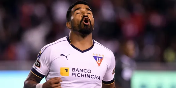 El delantero uruguayo tiene complicado ser titular por el gran momento del colombiano Martínez Borja