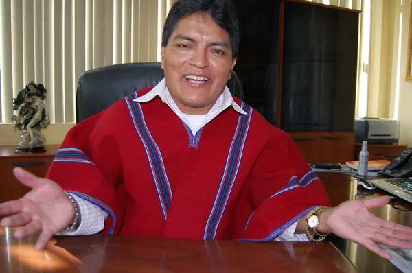 El directivo no se guarda nada en contra de los equipos del Astillero