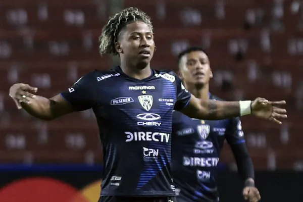 El ecuatoriano fue fichado por el Genk de Bélgica