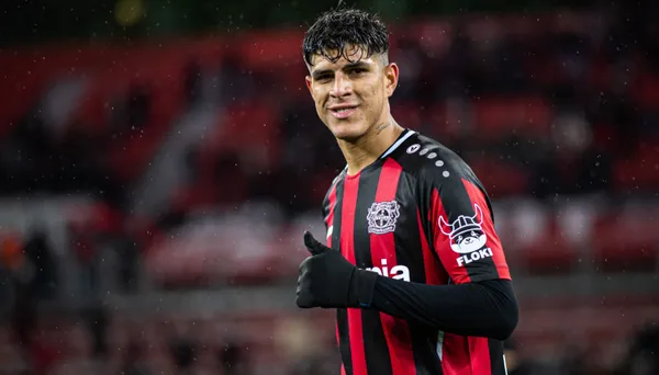 El ecuatoriano Piero Hincapié no estuvo en la plantilla del Bayer debido a la suspensión por acumulación de tarjetas amarillas