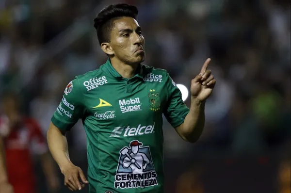 El ecuatoriano tiene chofer particular en León