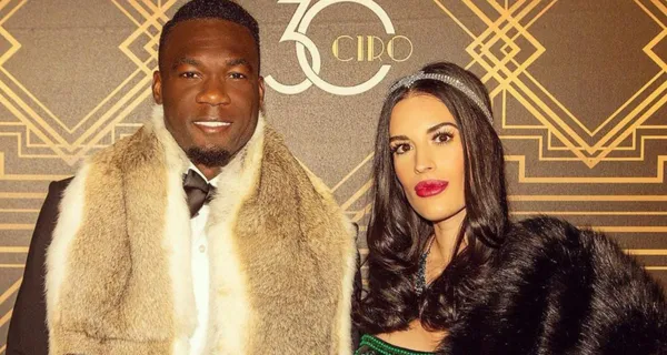 El ecuatoriano utilizo una camisa de la marca Louis Vuitton valorada en 5000 dólares