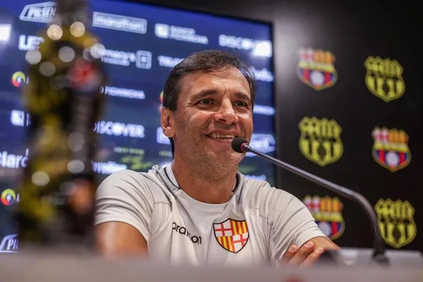 El entrenador argentino evalúa de manera positiva su accionar con Barcelona SC