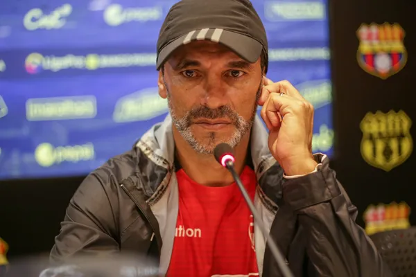 El entrenador argentino perdió la oportunidad de sacar una buena ventaja en la LigaPro