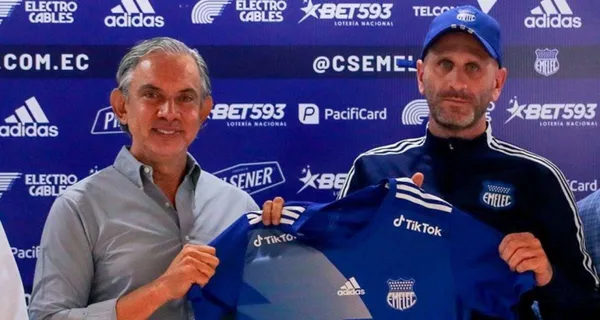 El entrenador que no rechazaría dirigir a Emelec y espera el llamado de José Pileggi