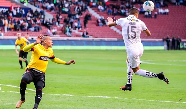 El entrenador uruguayo con dudas para enfrentar a Barcelona SC