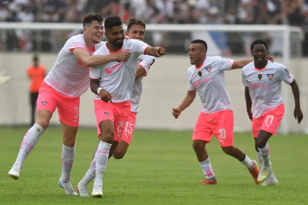 El equipo Universitario consiguió el resultado que le adjudica la chapa de campeón