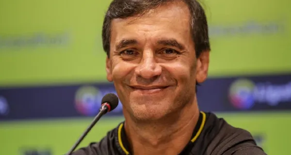 El estratega argentino regresó a las redes sociales para festejar el título de Barcelona SC en el 2020