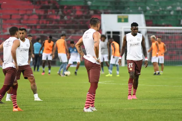 El estratega argentino tiene dos equipos competitivos