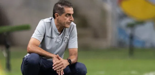 El estratega dijo que Emelec es favorito para quedar campeón por varios factores