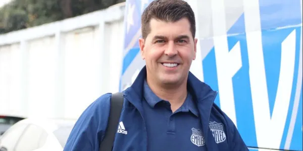 El estratega español tiene claro que no continuará en Emelec y hay dos opciones donde puede continuar su carrera