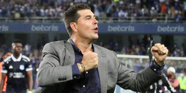 El estratega le dijo de todo al estratega español por su fracaso en Emelec