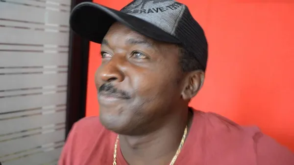 El ex arquero de la selección ecuatoriana en una nueva faceta