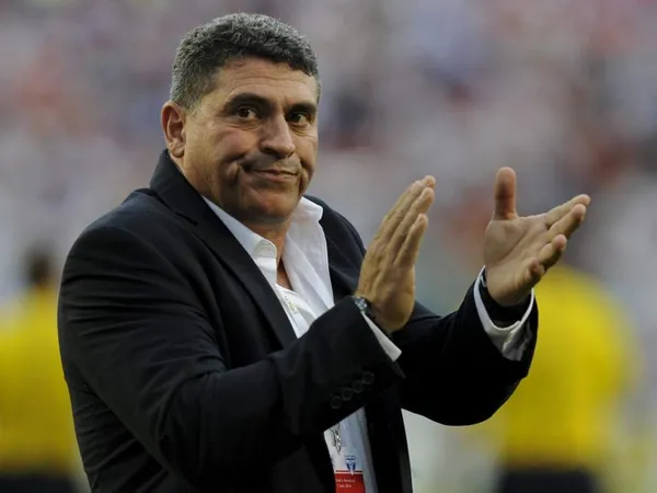 El ex DT de la TRI suena para dirigir a Delfín SC