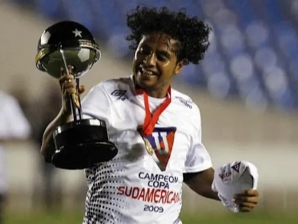 El ex jugador no cumplió el sueño de jugar su ultimo partido como profesional con la camiseta de la "U"