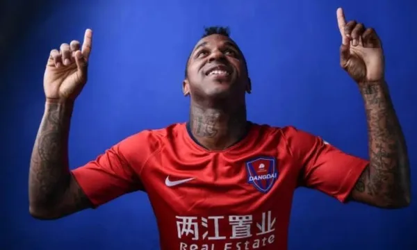 El ex jugador de Emelec está prácticamente retirado, y su carrera va de bajada en China