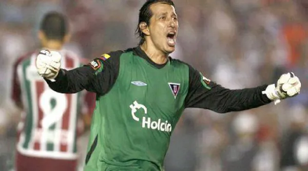 El ex portero contó lo que hizo con el Nine