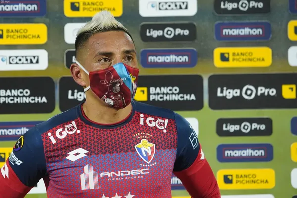 El ex volante de Emelec, hoy en El Nacional, fue quien le anotó dos goles y les dio la victoria