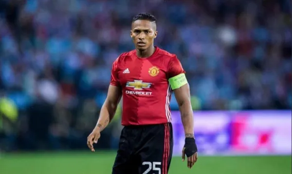 El Expreso Amazónico ha tenido una carrera exitosa, sin embargo en el país recibe constantes ataques por redes