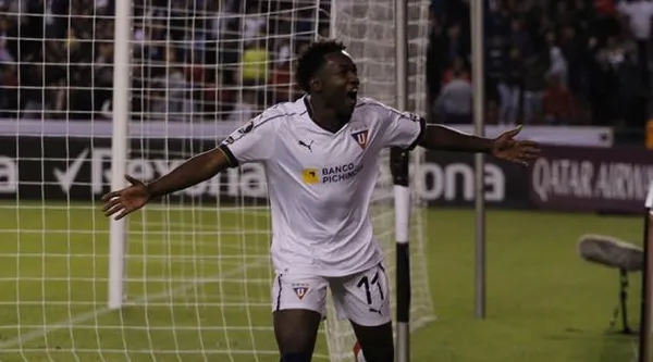 El extremo por derecha regresaría al equipo universitario