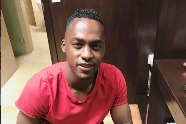 El futbolista ecuatoriano compartió a través de su cuenta de Instagram algunas fotografías de un paseo familiar con sus padres y hermanos