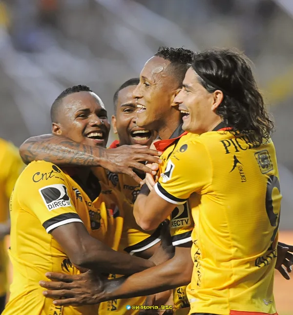 El goleador del cuadro torero en la temprada 2015 vería con buenos ojos regresar a Barcelona SC como director técnico del cuadro torero.