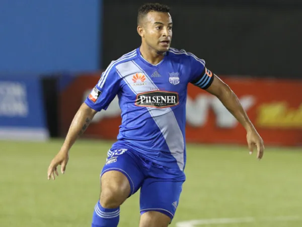 El hijo del volante que pertenece a los registros de Emelec anotó un tanto desde casi su propia portería