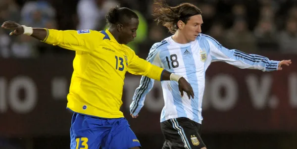 El histórico zaguero central se dio el lujo de anular de Lionel Messi