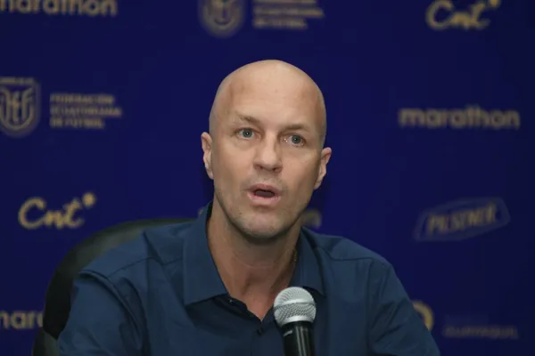 El holandés asume que los jugadores se cansan a los pocos días