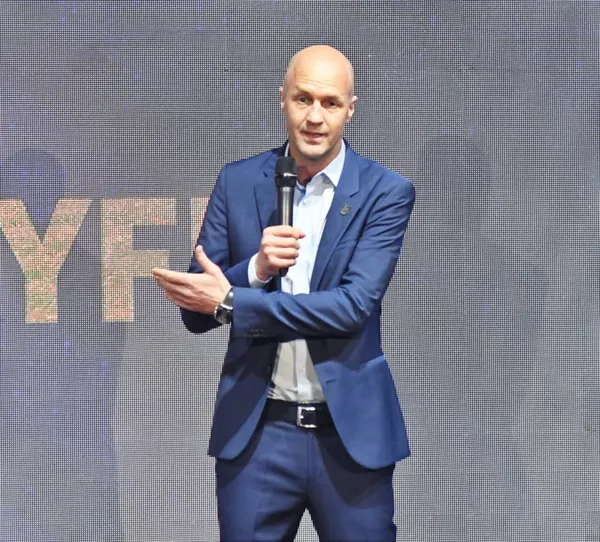 El holandés dijo que no quiso venir a imponer sus condiciones