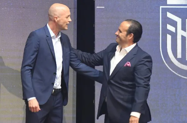 El holandés tuvo un paso por la selección ecuatoriana muy criticado, pues no tuvo ni un solo partido amistoso o una convocatoria