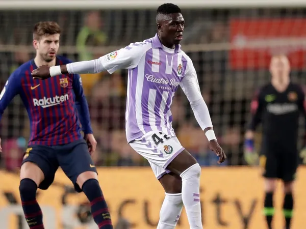 El joven jugador pintaba para crack pero no la pasa bien en Europa