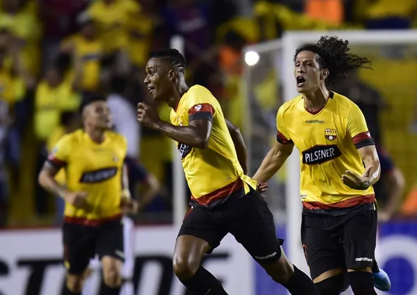 El jugador de BSC entregó varios víveres