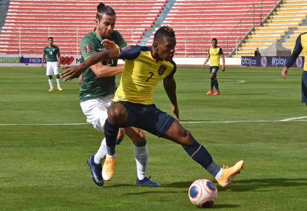 El jugador del Villarreal se afianza en la alineación de Gustavo Alfaro