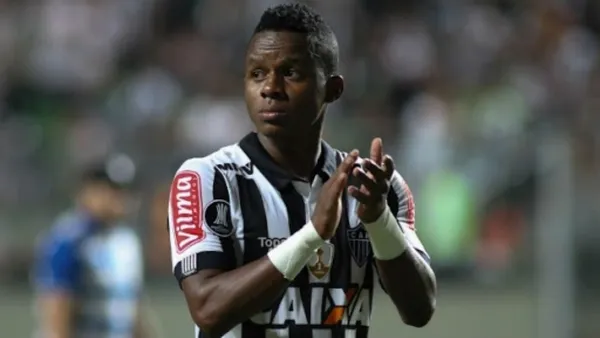 El jugador ecuatoriano continuará su carrera en Brasil