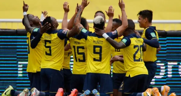 El jugador está en uno de los grandes del Ecuador, sin embargo pasa por una mala racha y con ello se está sacando solo del Mundial