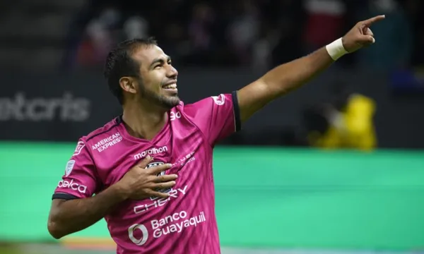 El jugador de Independiente del Valle fue captado en un partido de segunda categoría