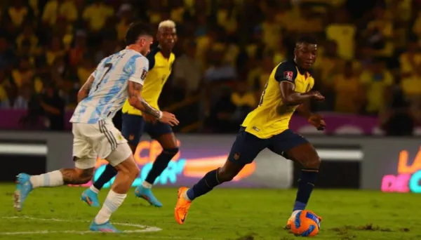 El jugador de la selección ecuatoriana no pudo regresar a Inglaterra y será baja para el fin de semana