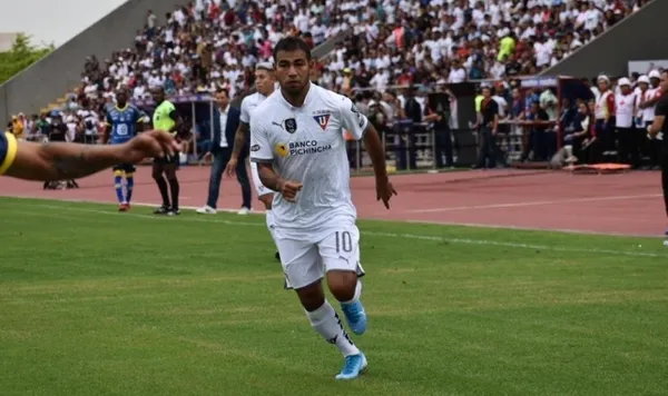 El jugador de Liga de Quito contó detalles del ajuste salarial debido a la pandemia y explicó que sus compañeros lo hacen por separado