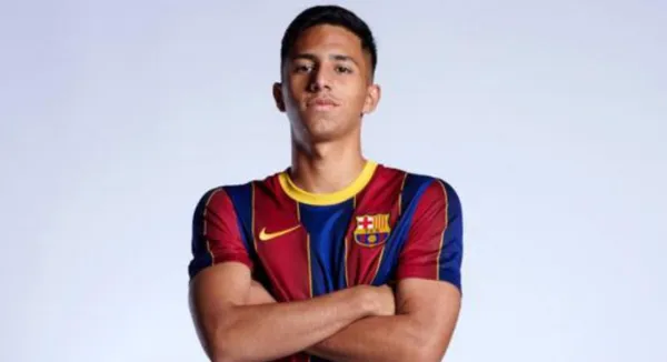 El jugador de raíces ecuatorianas fue titular en el FC Barcelona, el equipo jugó contra el Benfica por la Champions juvenil, sin embargo, los lusos bailaron al equipo de Almeida