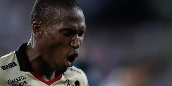 El jugador suma una nueva camiseta en su palmarés