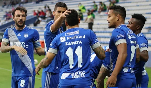 El jugador uruguayo podría seguir varias temporadas en Emelec