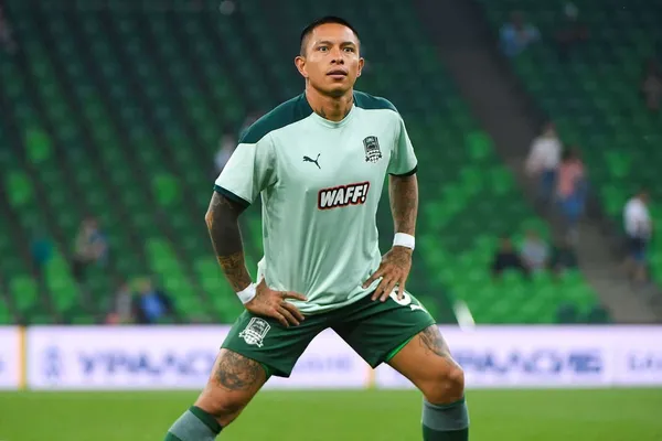 El lateral ecuatoriano tendrá una intervención en su rodilla