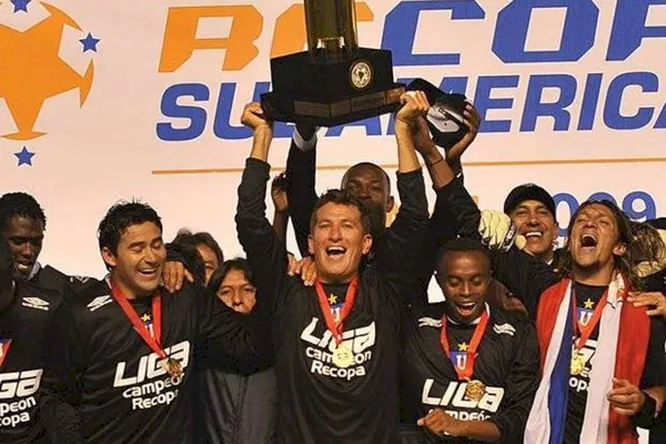 El lateral sigue en actividad deportiva a sus 38 años y fue llamado a ser el sucesor de Reasco, pero fracasó en el intento y hoy juega en un equipo modesto