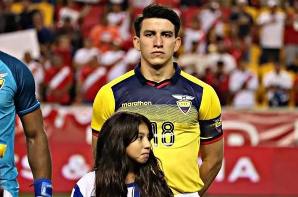 El mediocentro ex Emelec defendió a Máximo Banguera en el Capwell en 2017