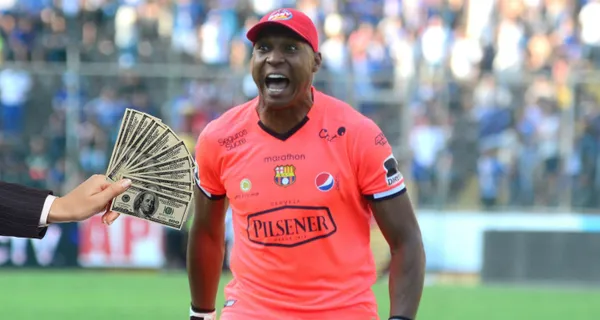 El nuevo trabajo de Máximo Banguera donde gana $80 dólares