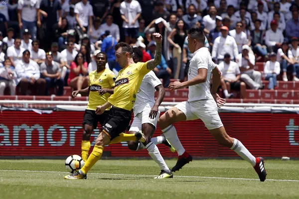 El partido de la fecha se lo juega en la cancha del estadio Monumental Banco Pichincha