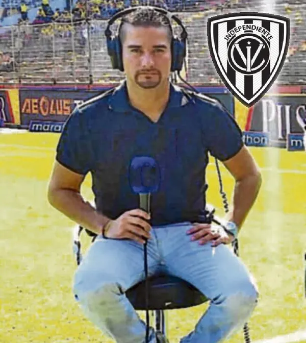 El periodista Carlos Galvez se refirió años atrás en términos de grueso calibre a IDV, y ahora lo apoyo