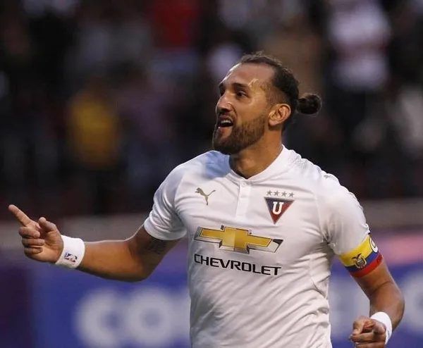 El Pirata fue parte de un comedor comunitario donde repartió comida para quienes los más afectados